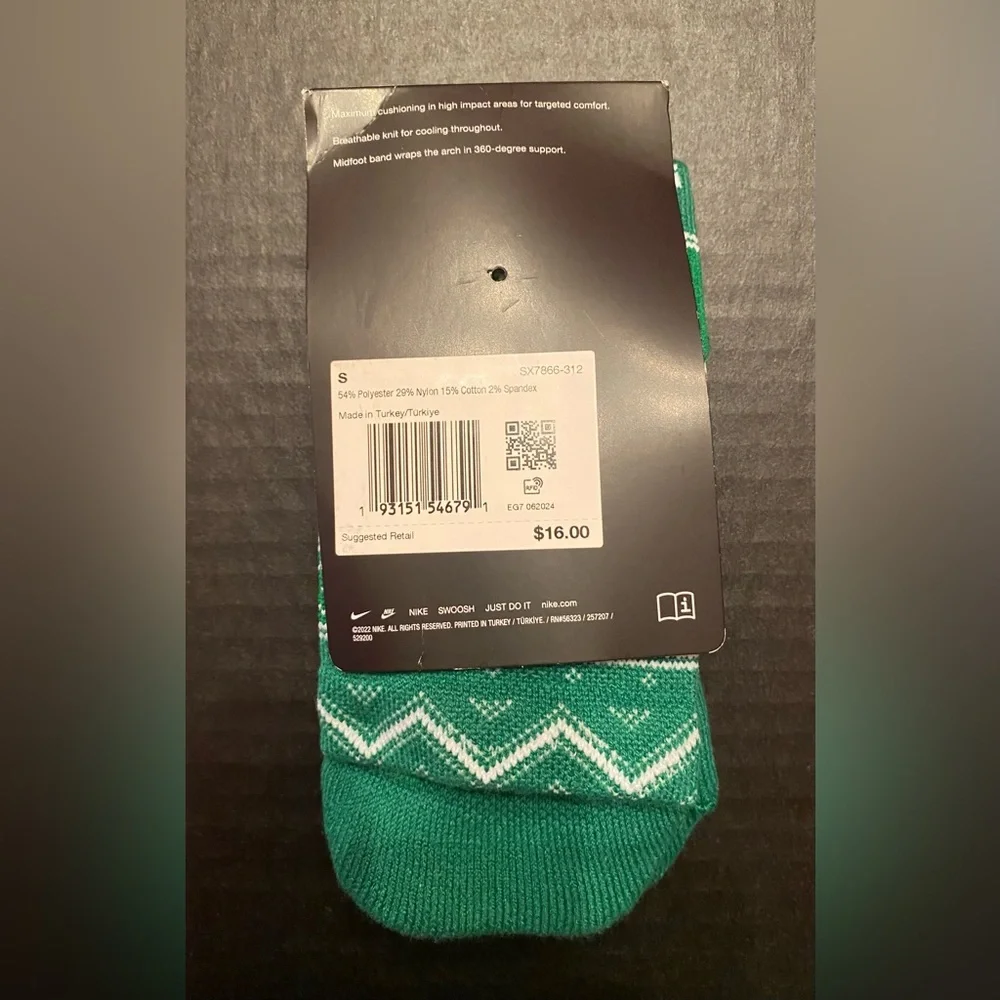 Nike Elite Dri-Fit Christmas Crew Socks Green (Youth 3Y-5Y) (Woman’s 4-6)‎
